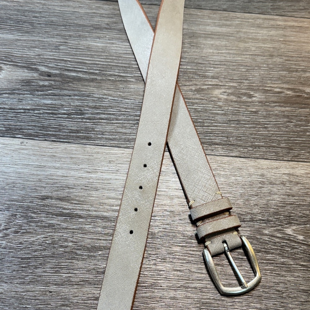 Allen Edmonds Men's Tan Leather Belt - Picture 2 of 4